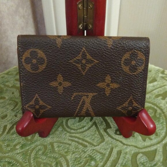 Louis Vuitton 6 Key Case Fuchsia - Picture 2 of 12